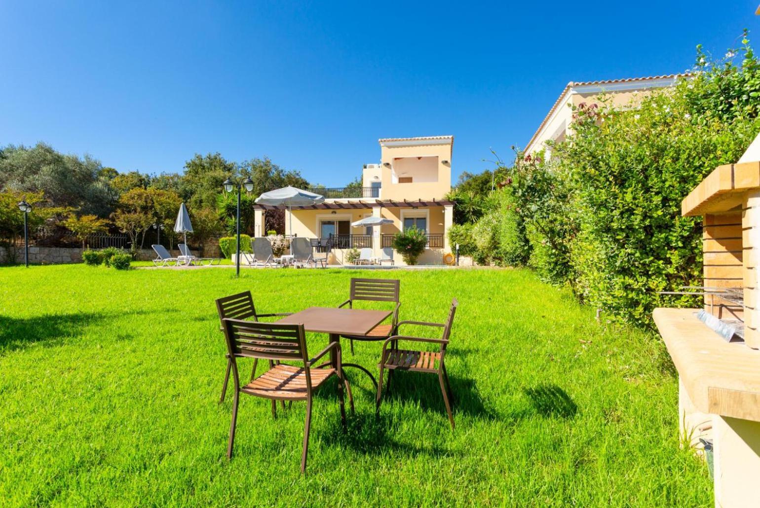 Villa Mary يورانيون المظهر الخارجي الصورة